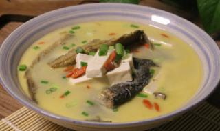 炸泥鳅炖豆腐家常做法 泥鳅炖豆腐的做法